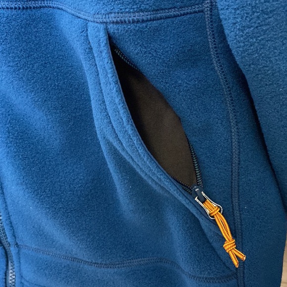 L.L. Bean Men’s Mountain Classic Fleece Jacket Size Large - Picture 4 of 9